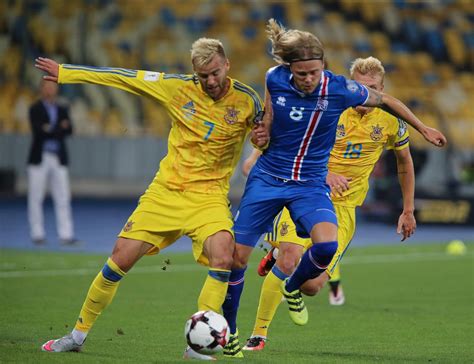 матч україна ісландія трансляція